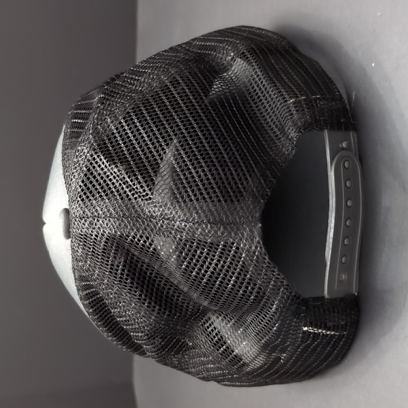 Lug,Two-tone Gray Mens Mesh/Snapback Trucker Hat. - Picture 3 of 8